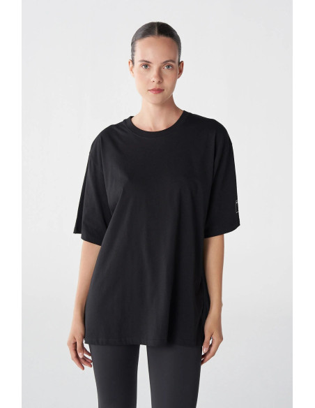 HUMMEL - REGINA OVERSIZE SHORT SLEEVE T-SHIRT