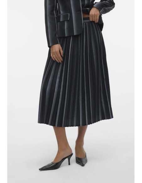 Vero Moda - VMMORTICIA SCHOOL CALF PLEAT SKIRT - WED