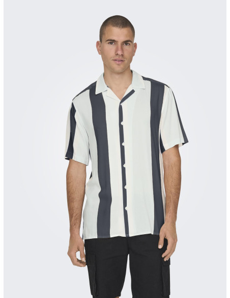 ONLY &amp;  SONS - ONSWAYNE LIFE REG STRIPE VISCOSE SHIRT