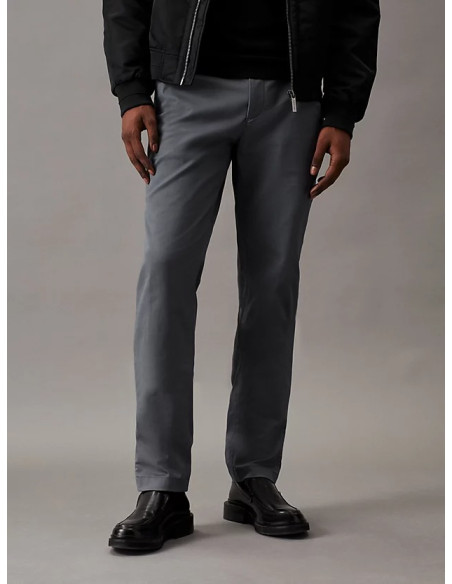 CALVIN KLEIN - MODERN TWILL SLIM CHINO