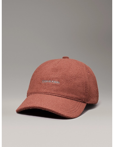 ქალის კეპი CALVIN KLEIN - METAL LETTERING WOOL CAP