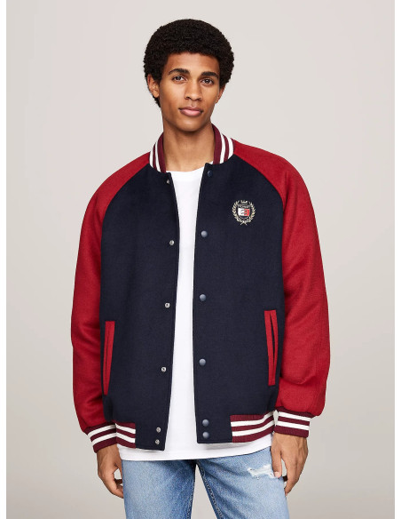 კაცის ქურთუკი Tommy Jeans - TJM WOOL BLEND CREST BOMBER