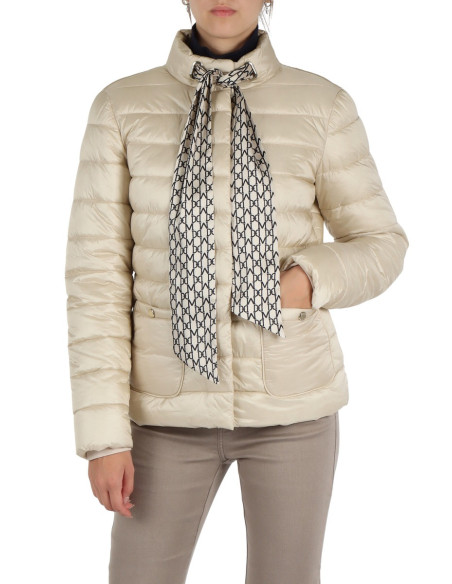 ქურთუკი GUESS - AVERY PADDED SCARF JACKET