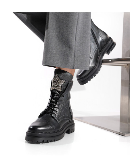 ქალის ბათინკი MJUS