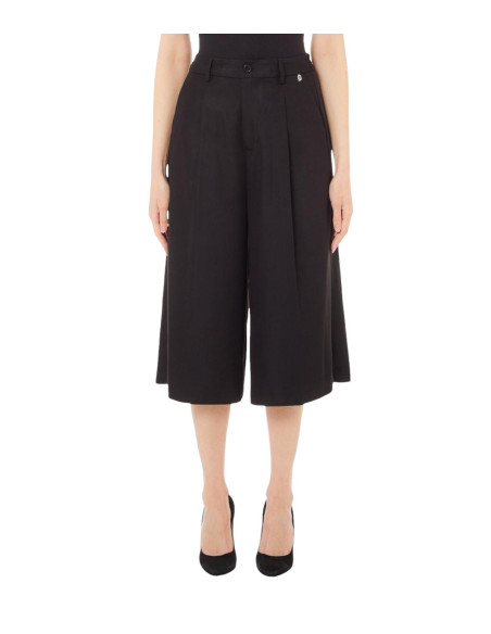 შორტი LIU JO