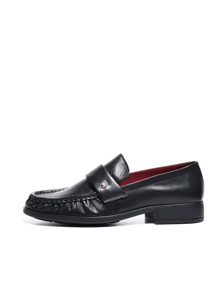 ლოფერი Tommy Hilfiger - LOAFER SOFT NAPPA PLEATED TOE