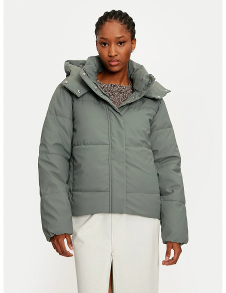 ქურთუკი Vero Moda - VMGRETAKYLIE SHORT COATED JACKET NOOS