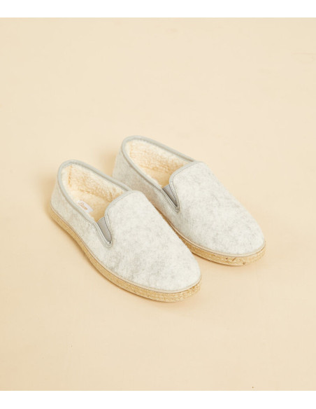 ქალის ჩუსტი ETAM