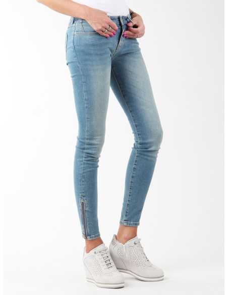 ქალის ჯინსი Wrangler - Corynn Cropped