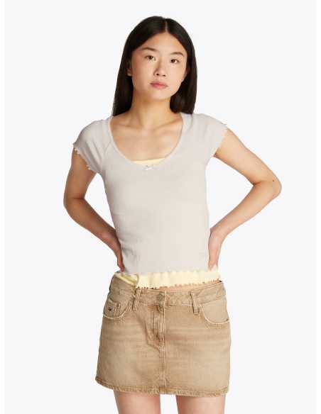 მაისურები Tommy Jeans - TJW SLIM VNECK GMD RIB SS