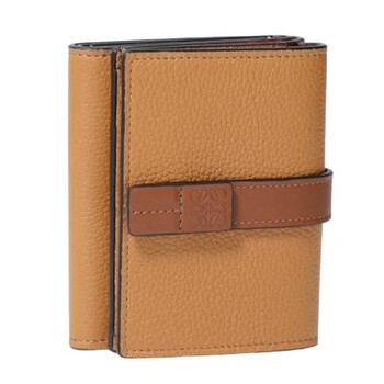 Trifold Calfskin Wallet  Light CaramelPecan