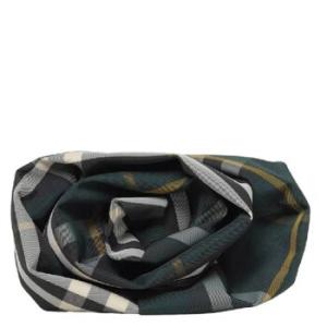 Rose Check Pattern Clutch Bag