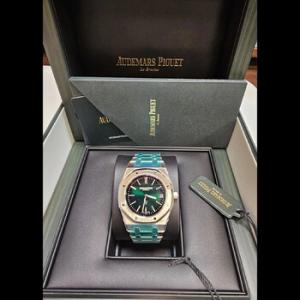 Royal Oak 50th Anniversary Automatic Green Dial Watch 16202PT.OO.1240PT.01