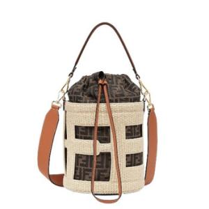 Step Out Straw Bucket Bag