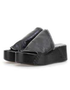 სანდალი AS98