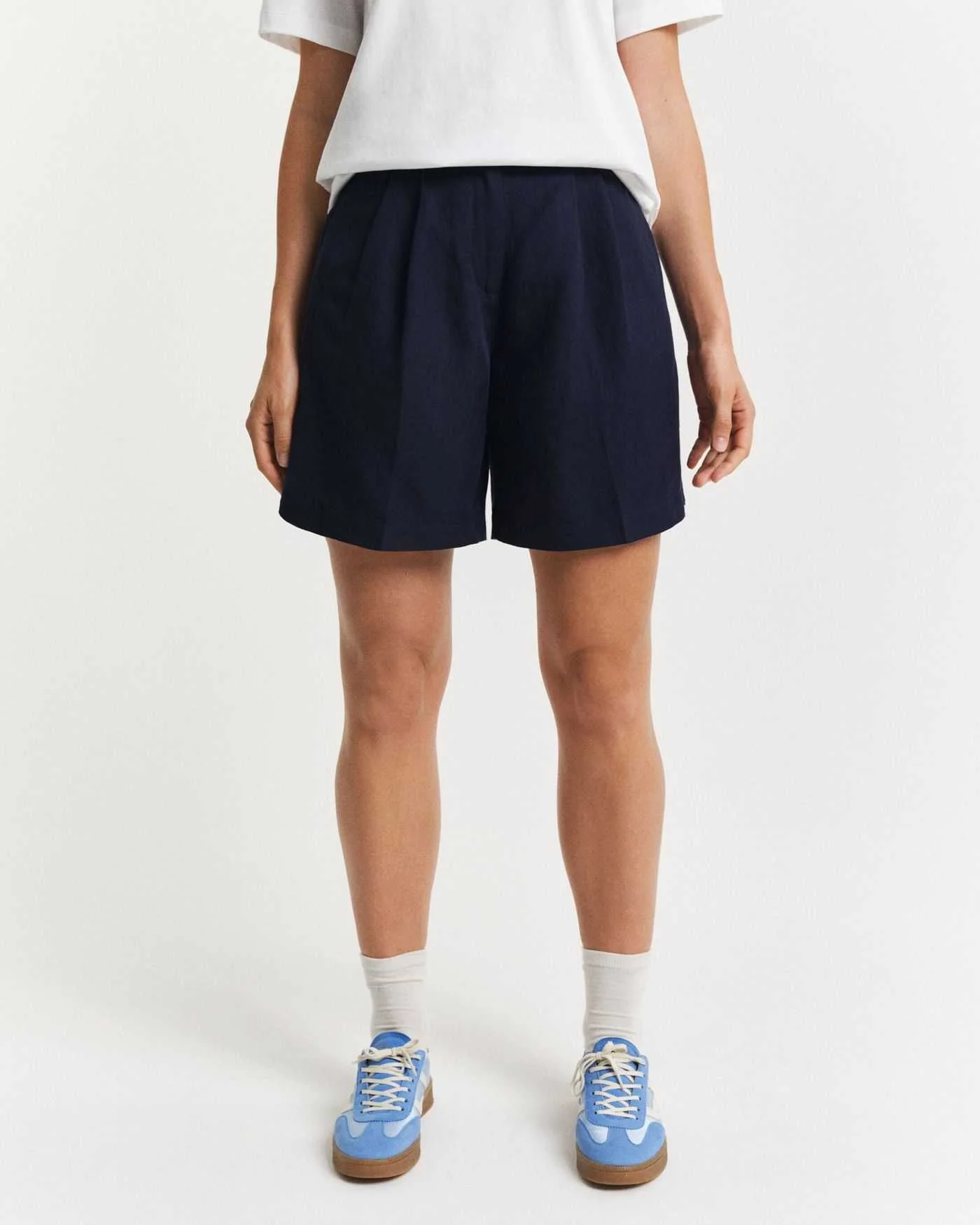 შორტი GANT - TAILORED LINEN SHORTS